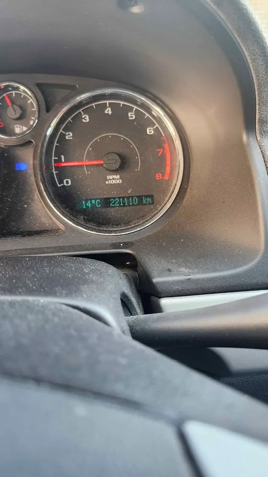 2010 Chevrolet Cobalt image indicator(9)