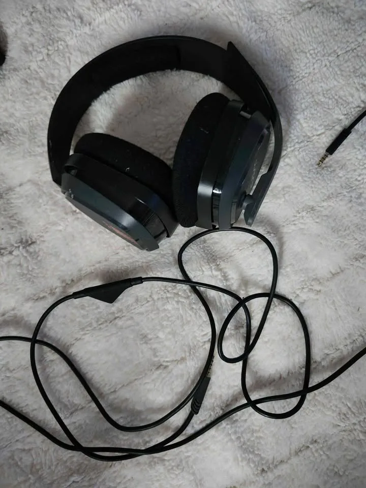 Gaming headsets (A10s) image indicator(5)