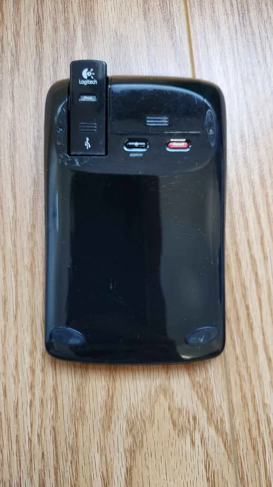 Logitech Wireless Numeric Keypad - Excellent Condition image indicator(2)