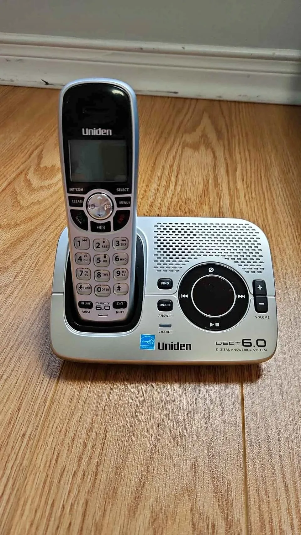 Uniden Digital Answering System thumbnail