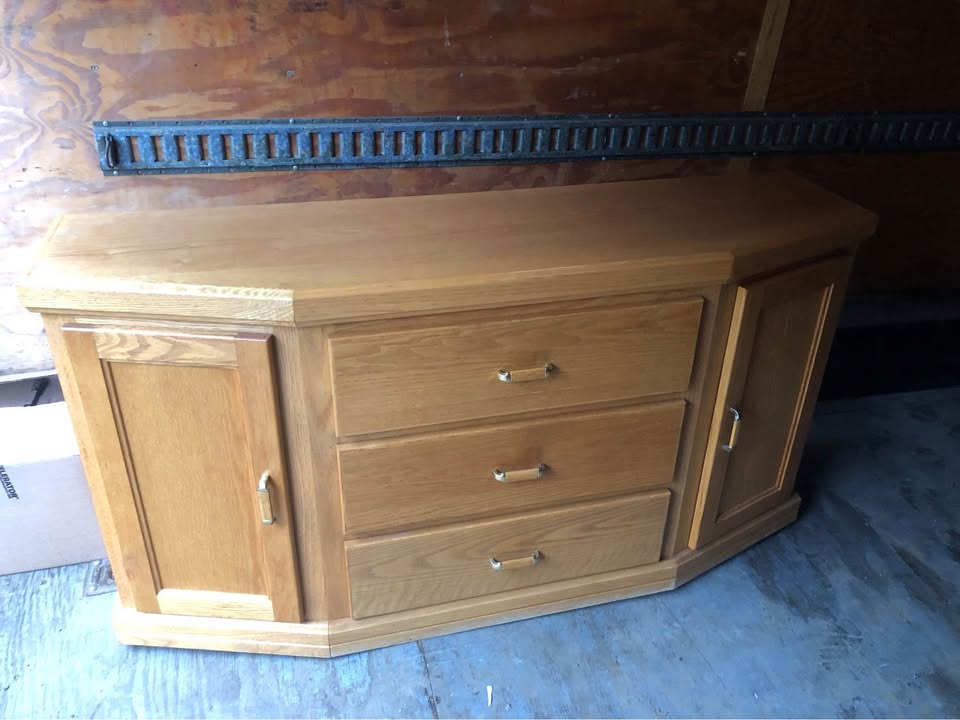 Oak China Cabinet - photo 3