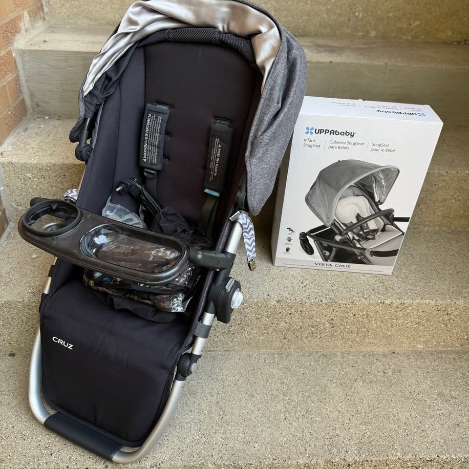 2018 UPPAbaby Cruz Stroller with plenty of Accessories! - photo 3
