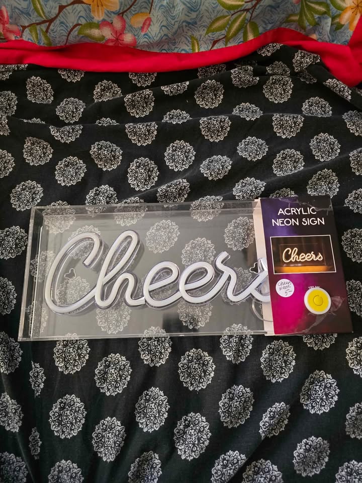 Cheers Acrylic Neone Sign - photo 2