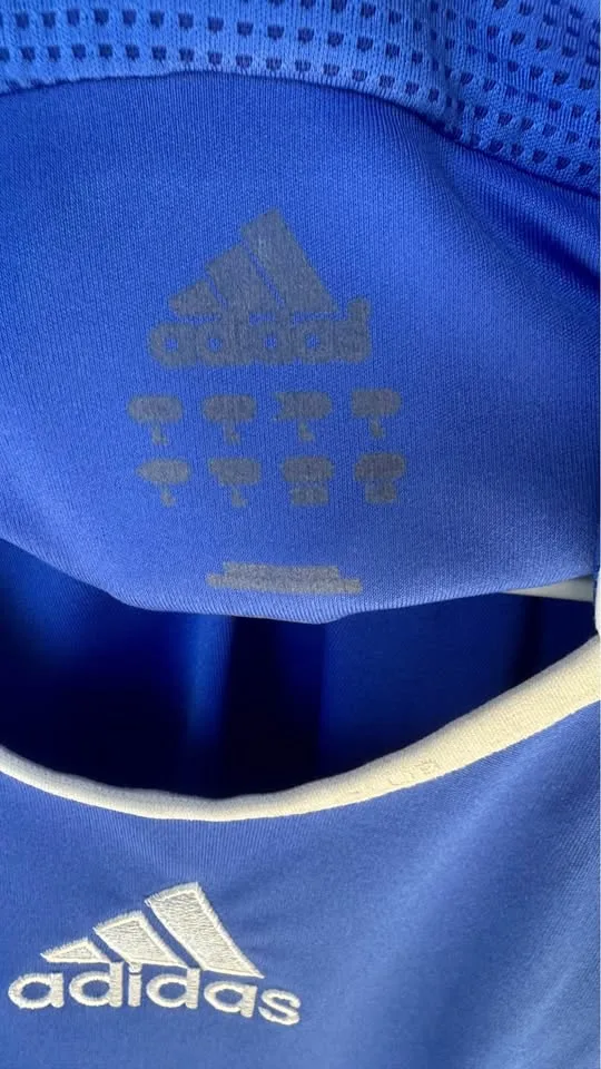 Authentic Chelsea football club jersey - large size image indicator(3)