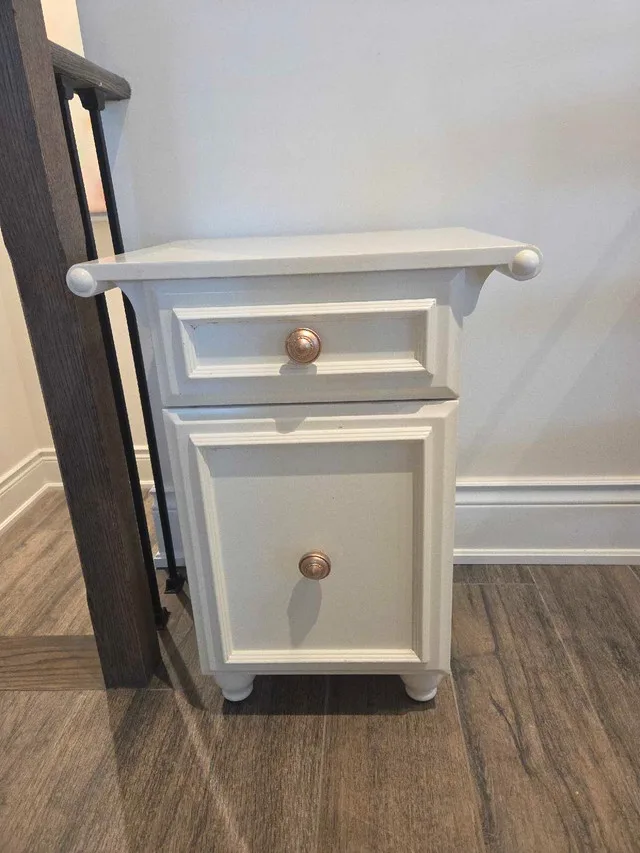 Solid Wood White Nightstand Bedside Table