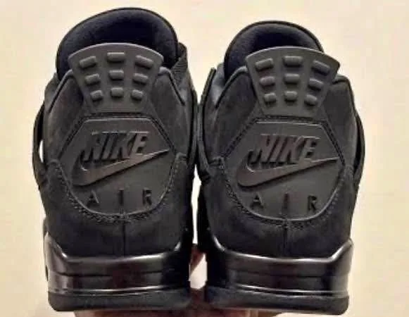 New air jordan 4 black cats (nike)