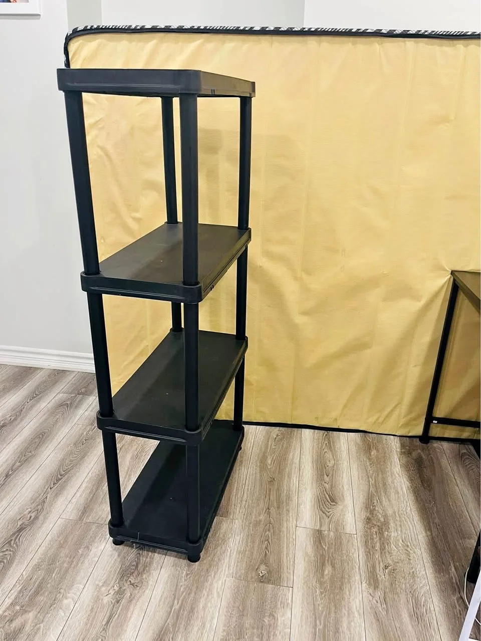 Storage Rack thumbnail