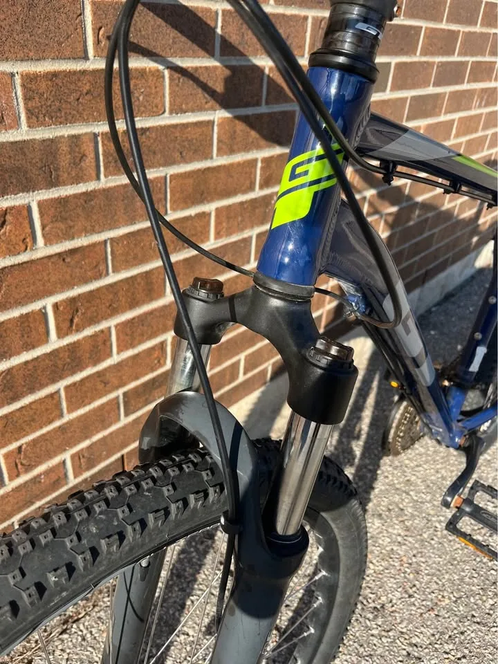 GT Aggressor Pro – 24 Speed MTB image indicator(4)