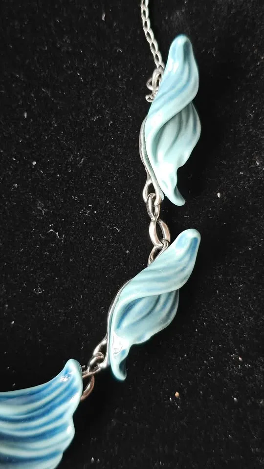 Lladró Aquarium Necklace Porcelain Blue/Turquoise (Never Worn) image indicator(6)