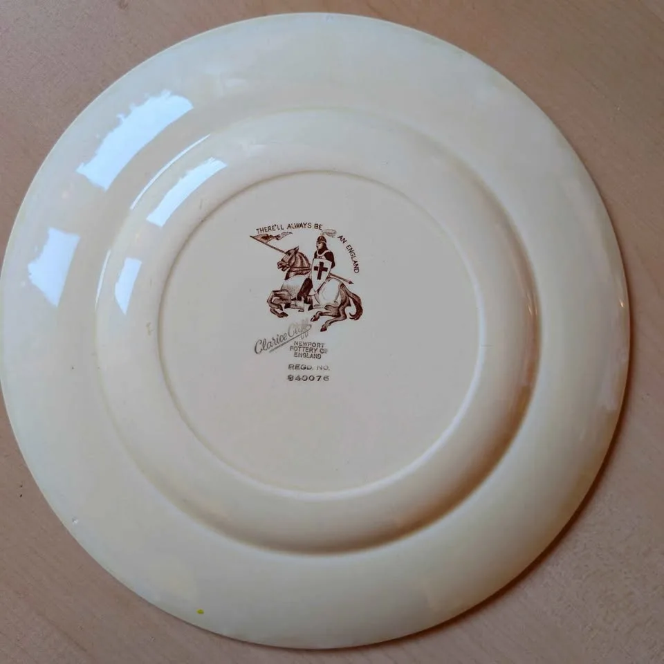 Clarice Cliff- Vintage Windsor Castle Plate image indicator(4)