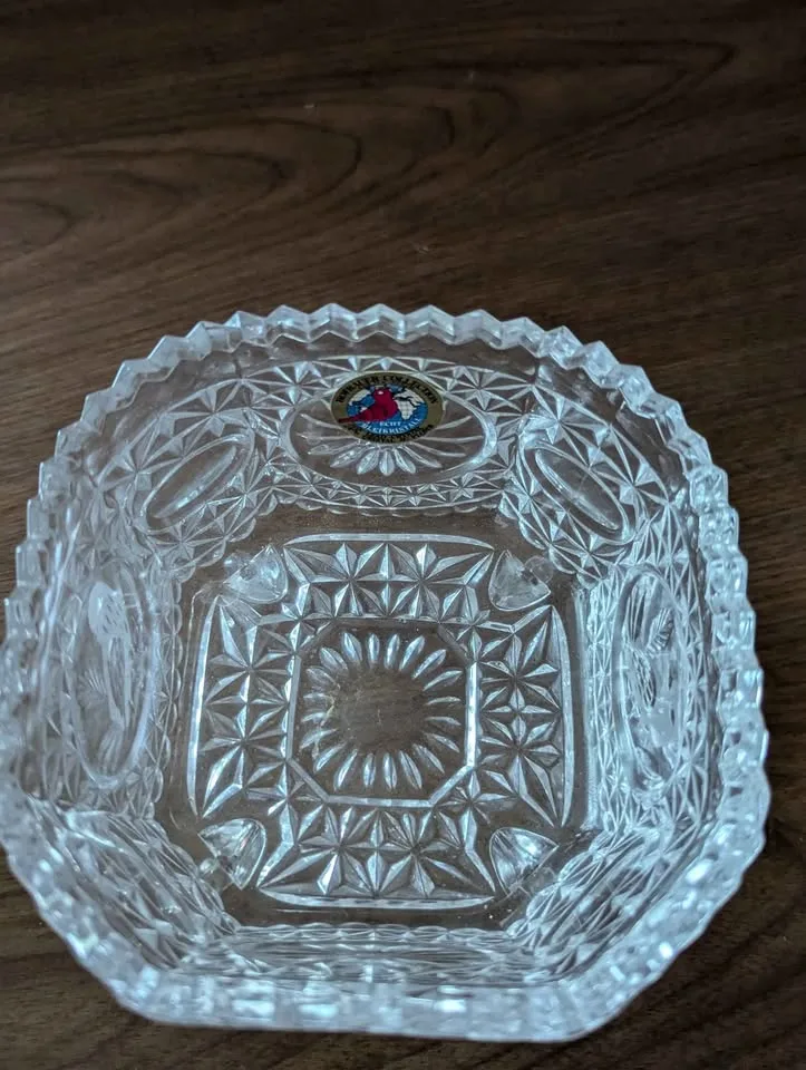 East German Crystal Etched Bird Footed Bowl image indicator(2)