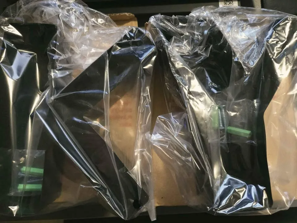 Wine Cork Holder letters K and Y image indicator(2)