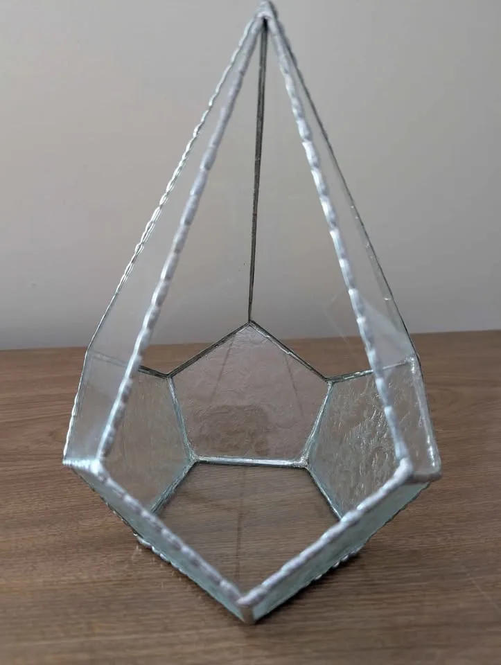 Pyramid shaped Lead Plated Terrarium image indicator(5)