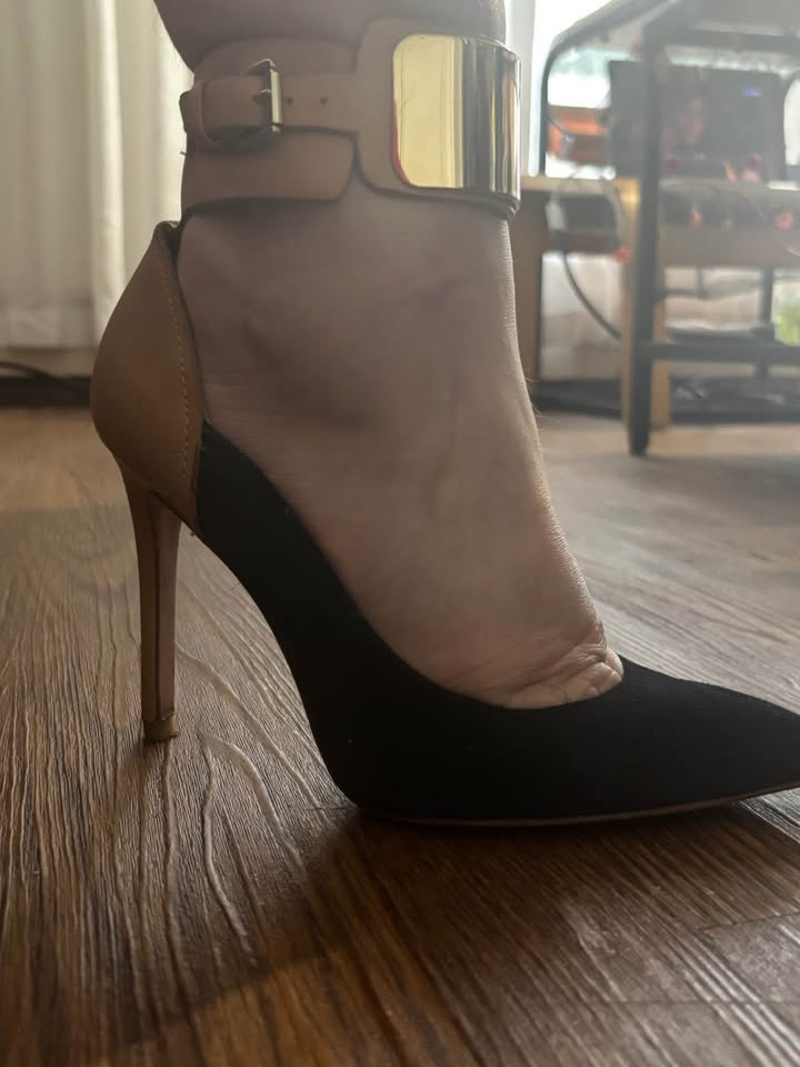 Guess by Marciano heals - photo 4