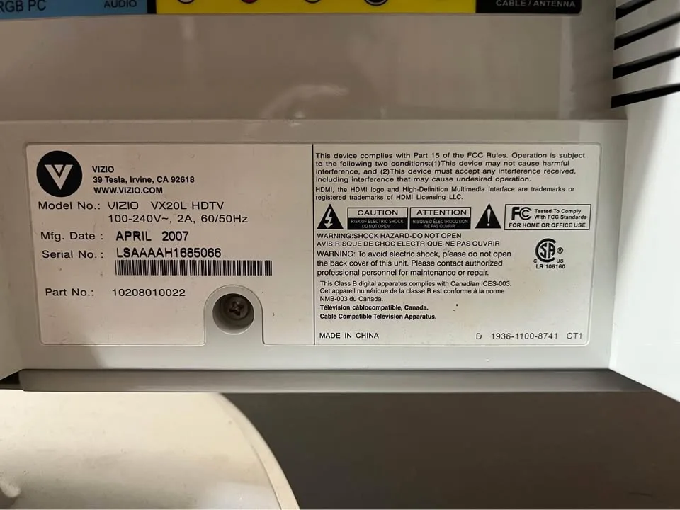 Vizio VX20L 20” HDTV Retro Monitor image indicator(2)