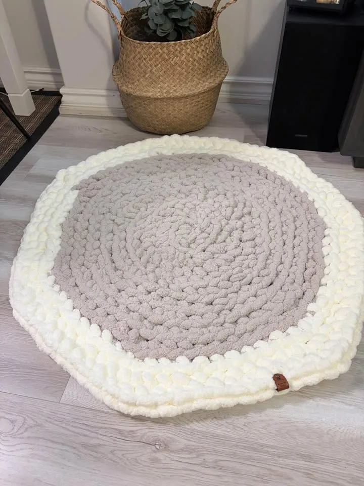 Pet Rounds - Chunky Knit image indicator(2)