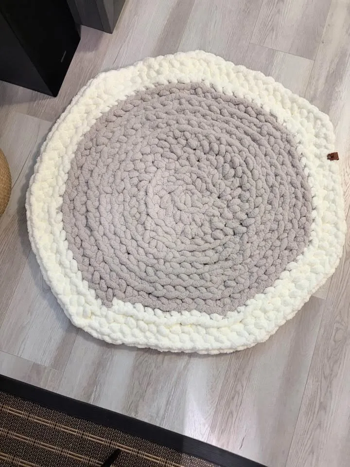 Chunky Knit Pet Bed image indicator(4)