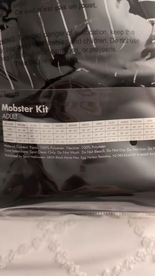 Adult Mobster Costume image indicator(3)