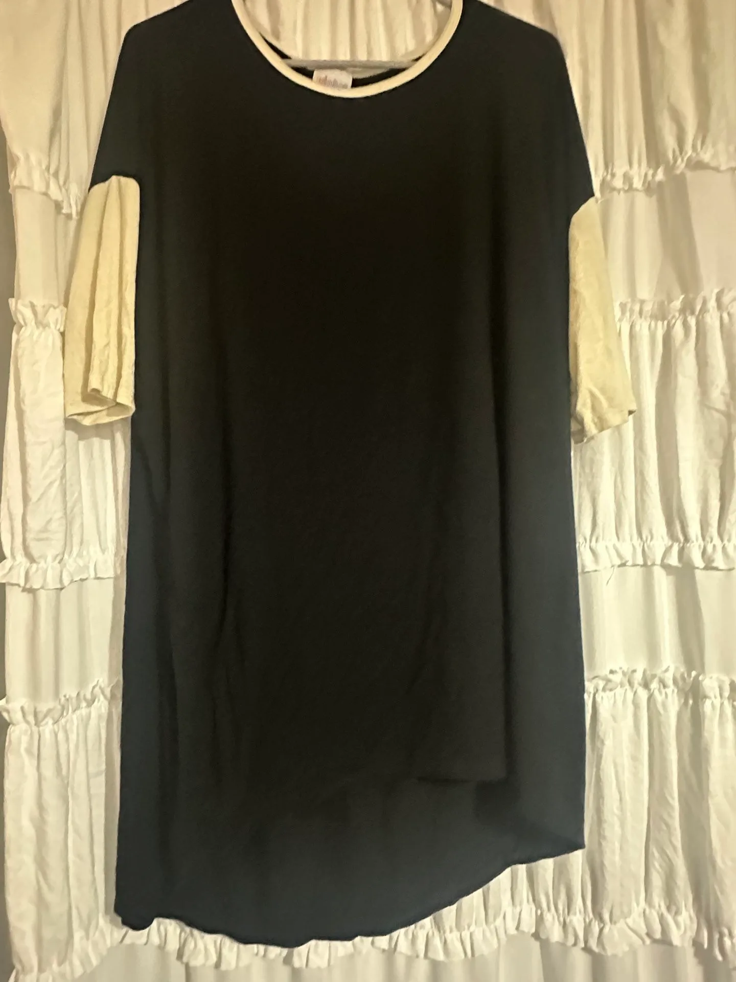 Lularoe Shirt thumbnail