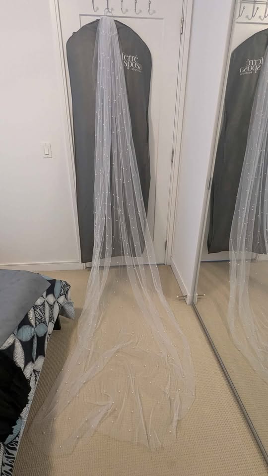 White Pearl Veil - photo 3