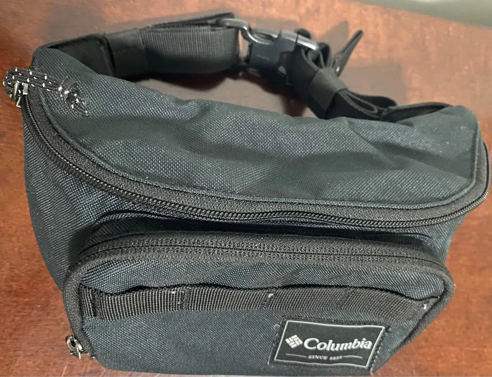 Columbia Hip Pack/Fanny Pack with Canvas Bag image indicator(3)