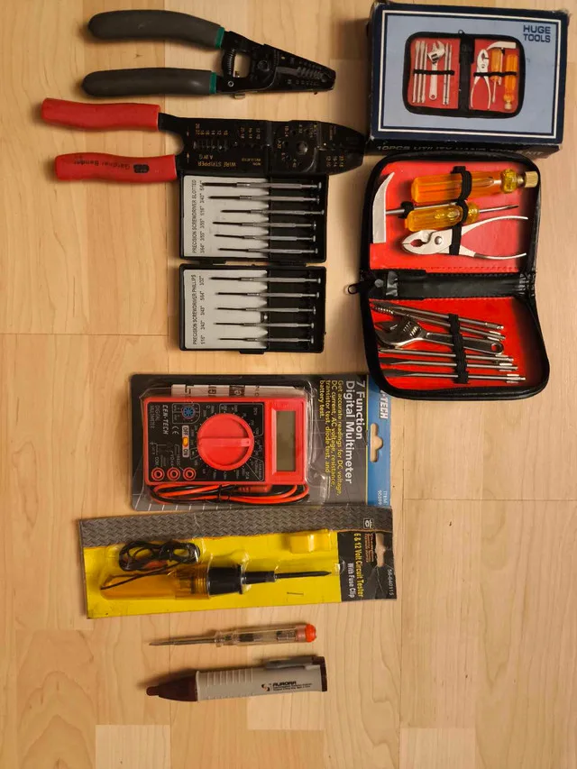 Electrical & Precision Hand Tool Set – Complete Kit (Like New)