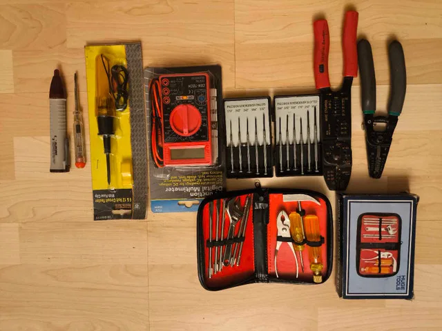 Electrical & Precision Hand Tool Set – Complete Kit (Like New) image indicator(2)