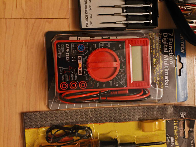 Electrical & Precision Hand Tool Set – Complete Kit (Like New) - photo 4