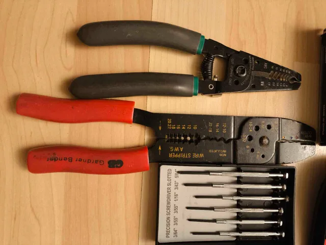 Electrical & Precision Hand Tool Set – Complete Kit (Like New) image indicator(6)