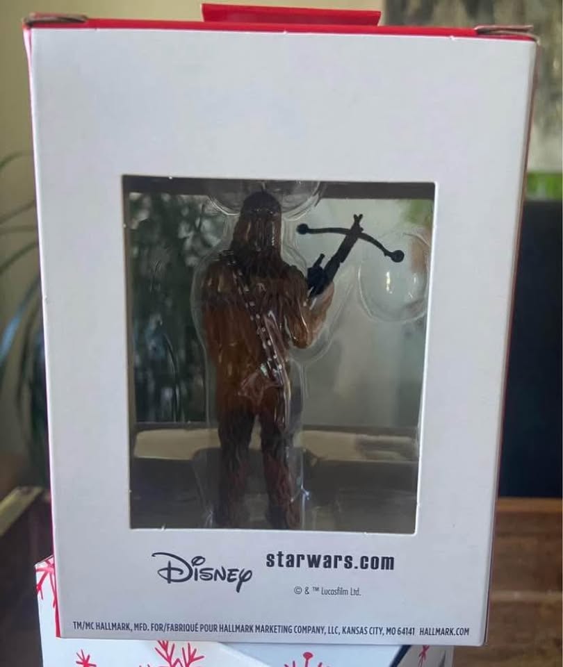 Hallmark Chewbacca with Crossbow Ornament - photo 2