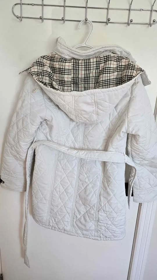 Winter Parka Jacket - Size M image indicator(3)