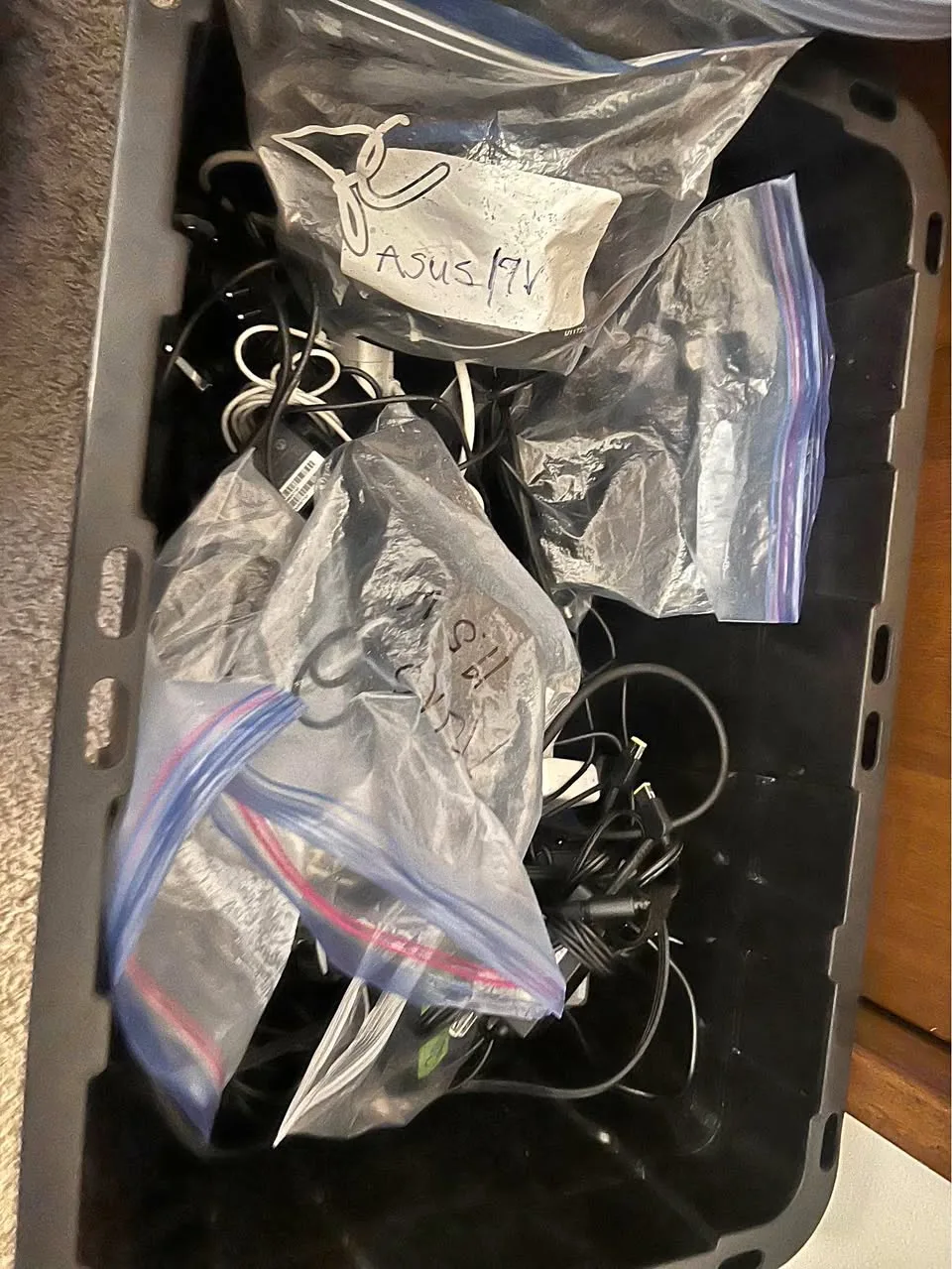 Laptops charger - different brands available thumbnail