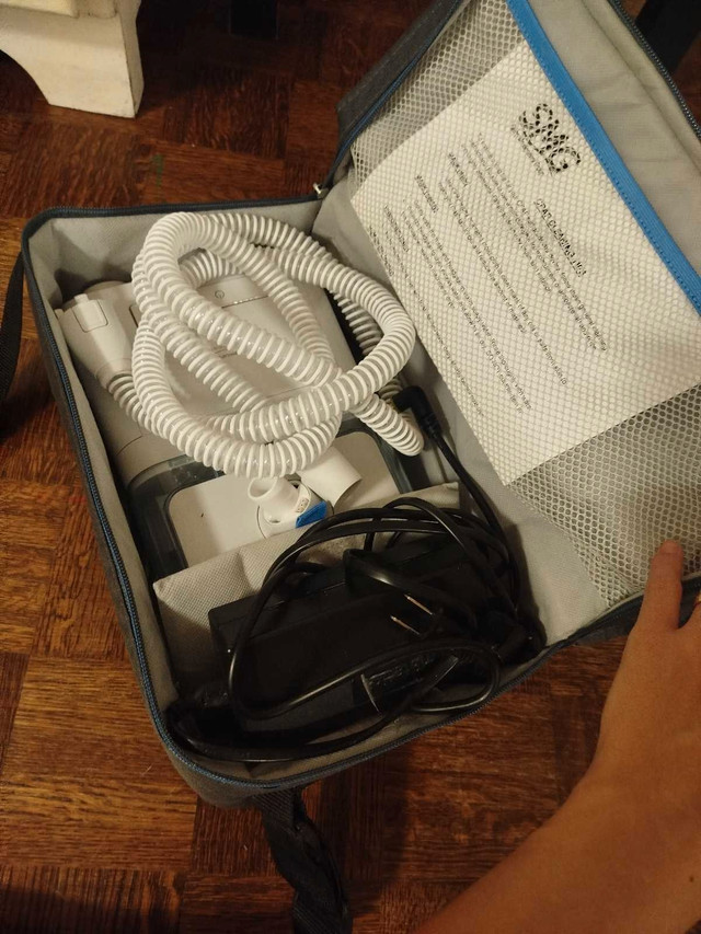 Philips Respironics DreamStation CPAP machine - photo 2