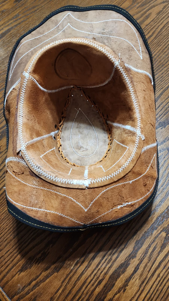 Vintage Leather Cowboy Hat with Hand Paint - photo 5