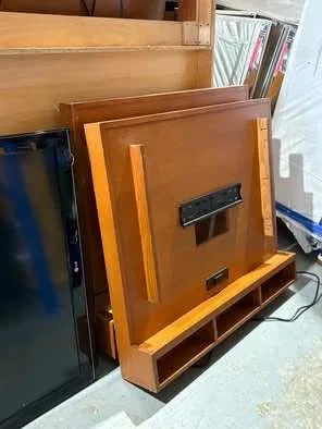 Hotel TV Panels + LG TVs | 20 Sets Available | $150 image indicator(4)