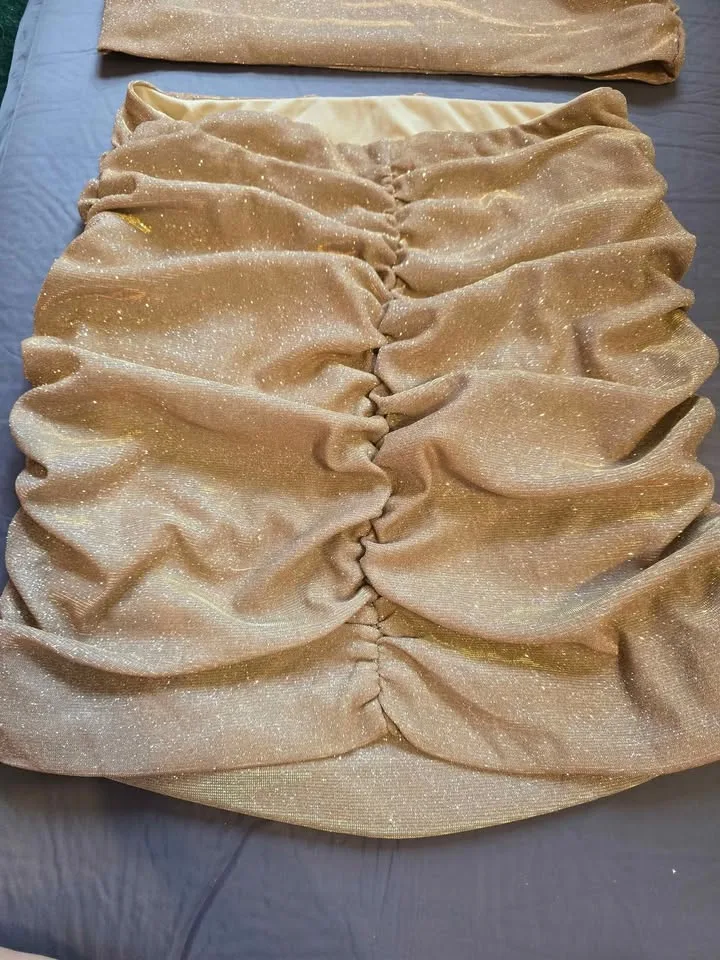 ✨ Brand New Size S-M Sparkly Gold Two-Piece Set — Size S-M ✨ image indicator(2)