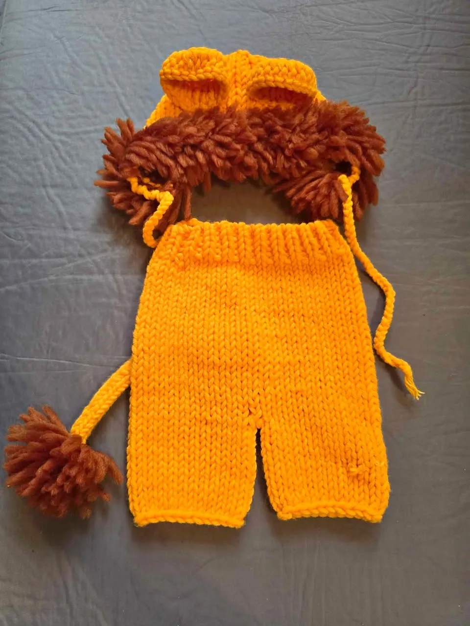 🦁 Brand New Hand-Knitted Newborn Lion Costume 🧶💛 thumbnail