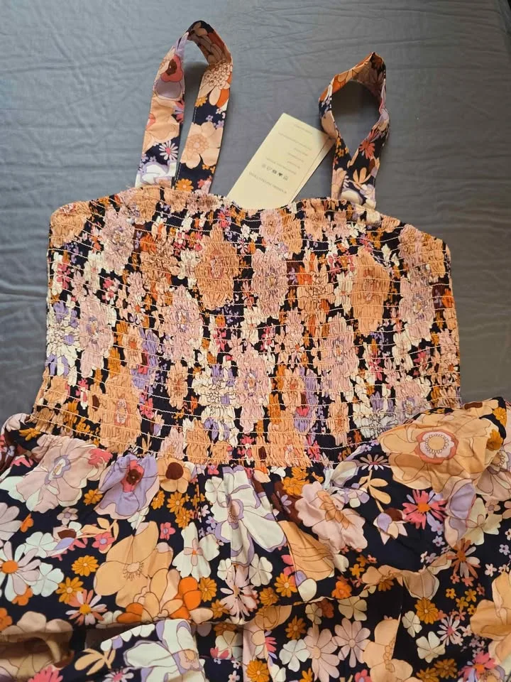 🌸 Brand New Size Small- Medium Dokotoo Floral Jumpsuit 🌼 image indicator(3)