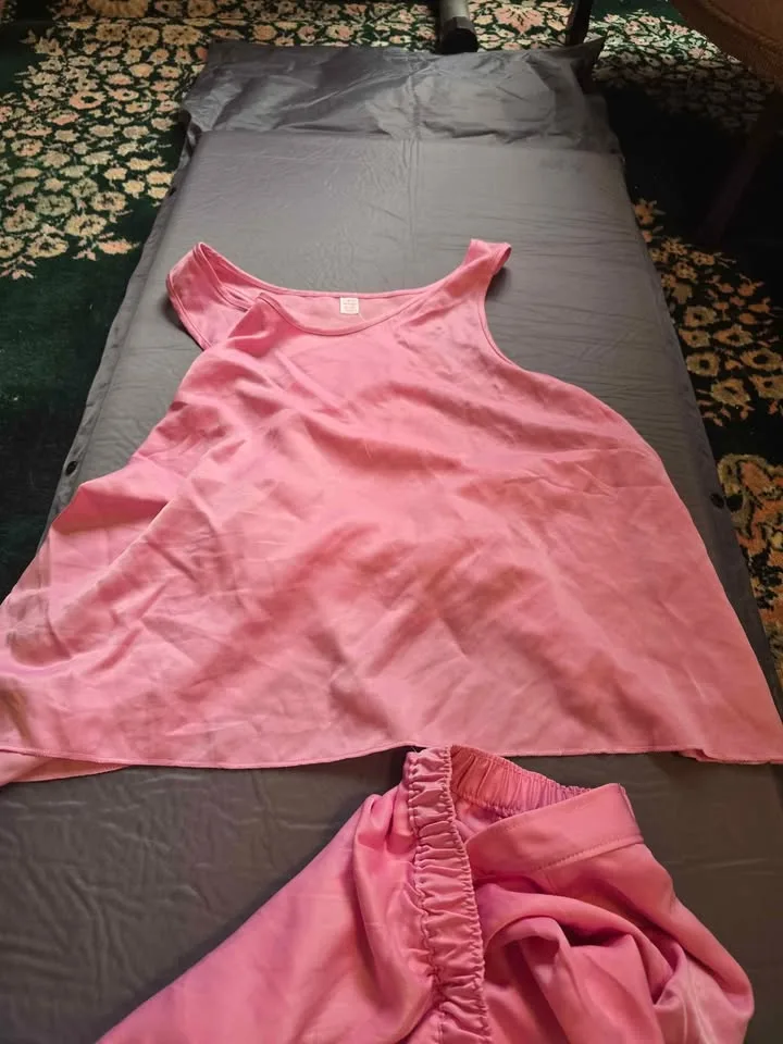 🌸 Brand New Size XL Joe Fresh Pink Satin Pajama Set 💕 image indicator(2)