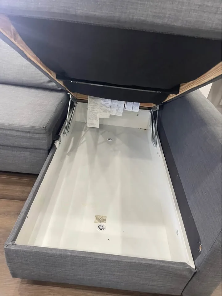 Comfy sofa that extends into a bed image indicator(2)