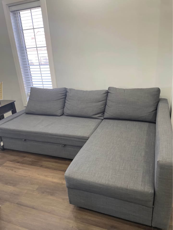 Comfy sofa that extends into a bed - photo 3
