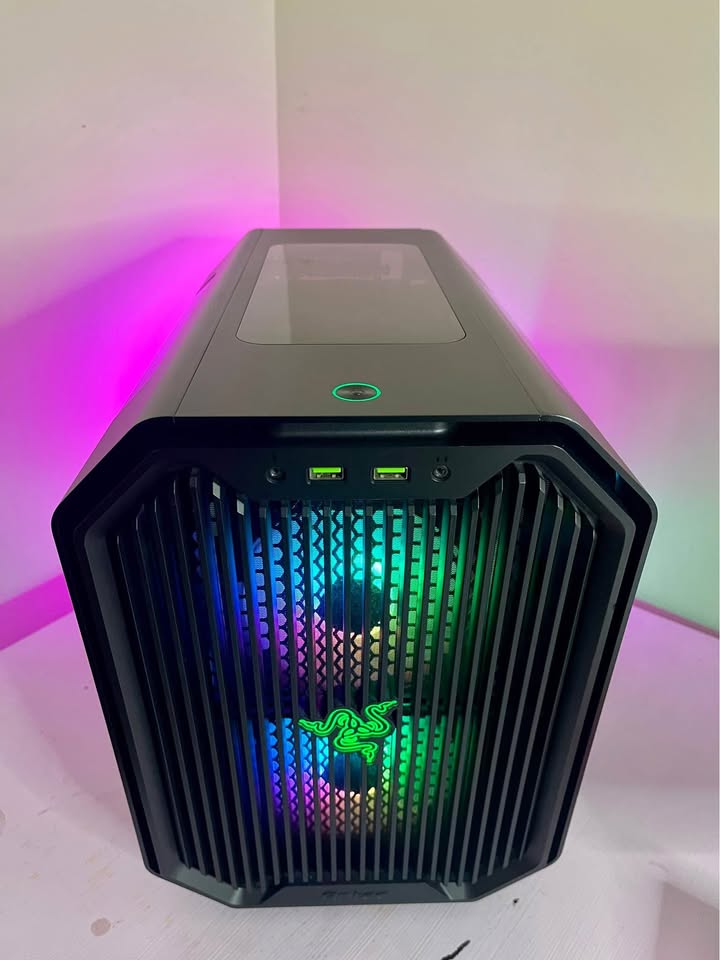 Antec Cube (RAZER) Gaming PC! - photo 4