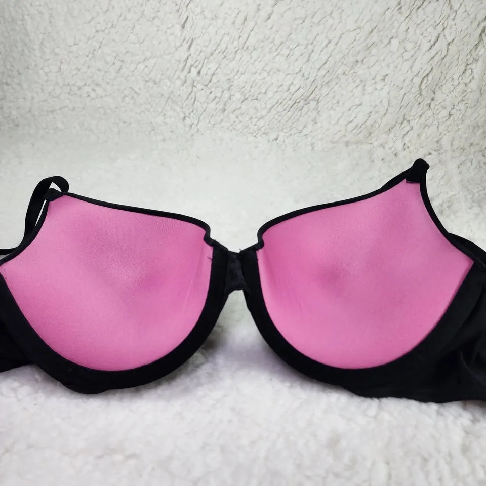 32D Pink Victorias Secret Wear Everywhere Push-Up Black Bra image indicator(4)