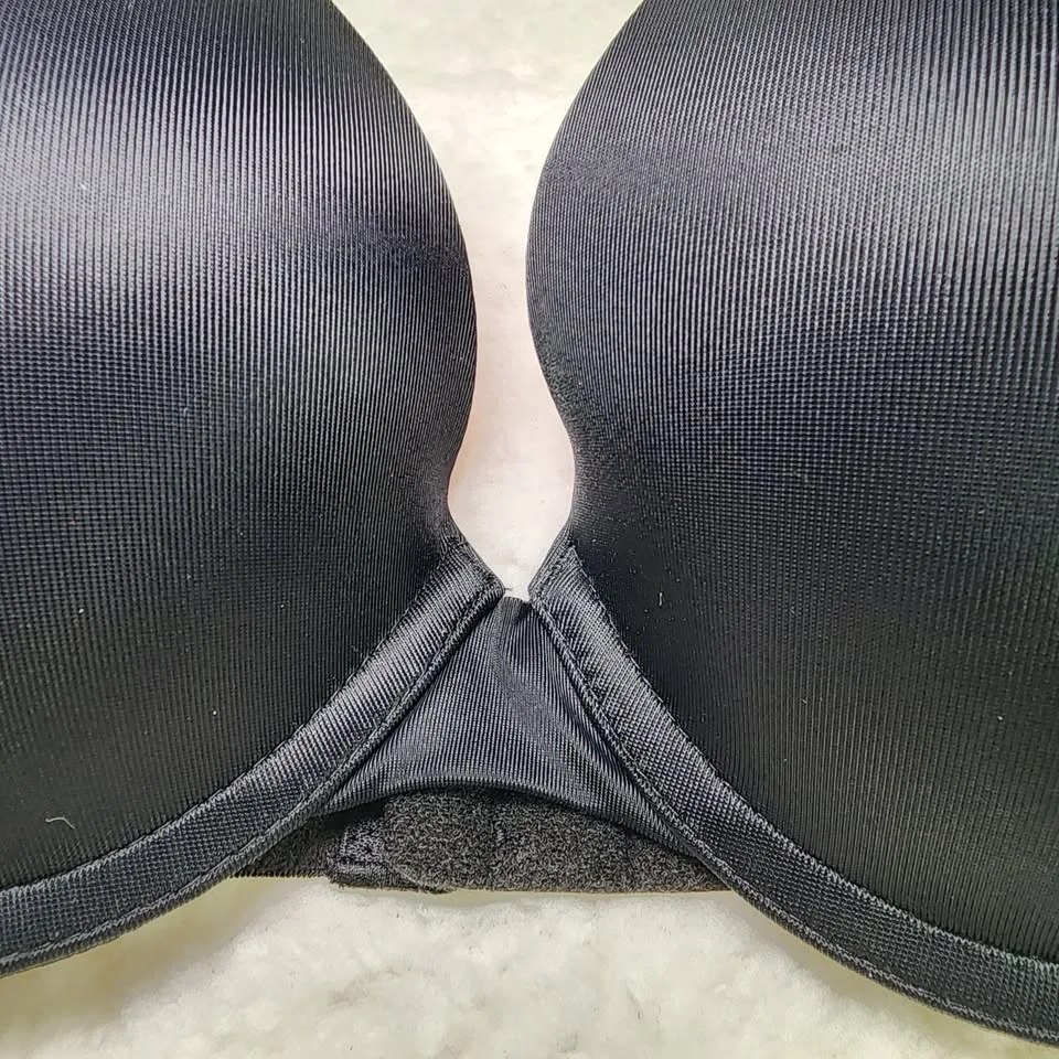 32D Pink Victorias Secret Wear Everywhere Push-Up Black Bra image indicator(9)