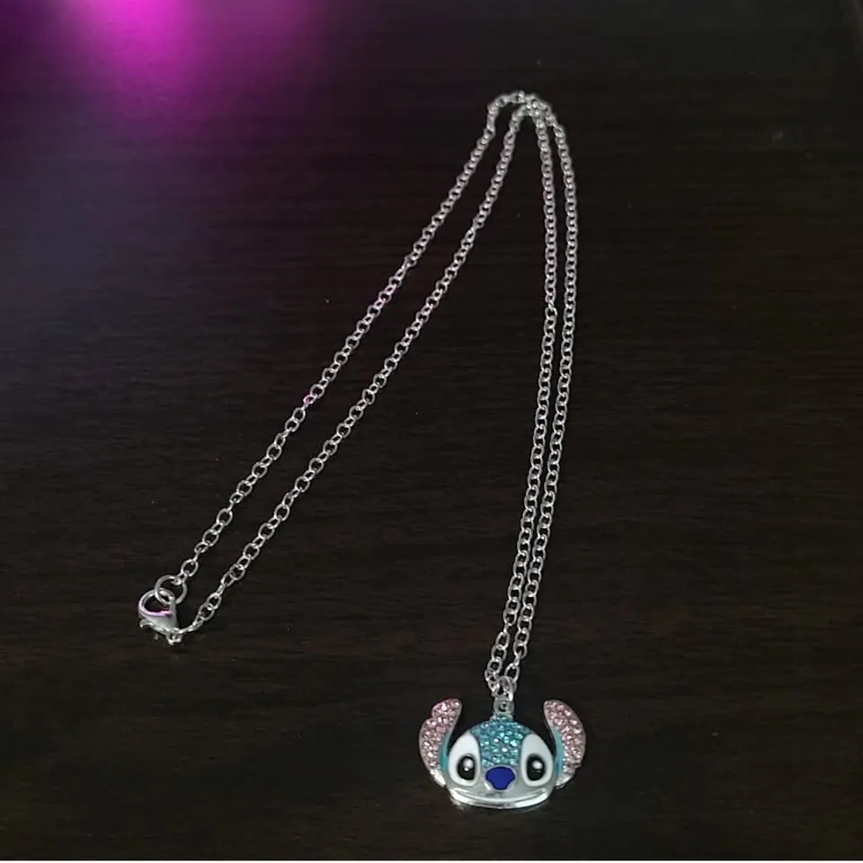 Stitch Pendant and Necklace NEW image indicator(7)