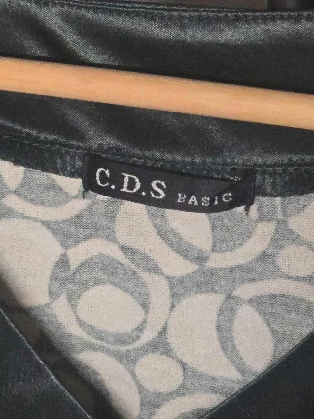 Y2K Printed Blouse image indicator(4)