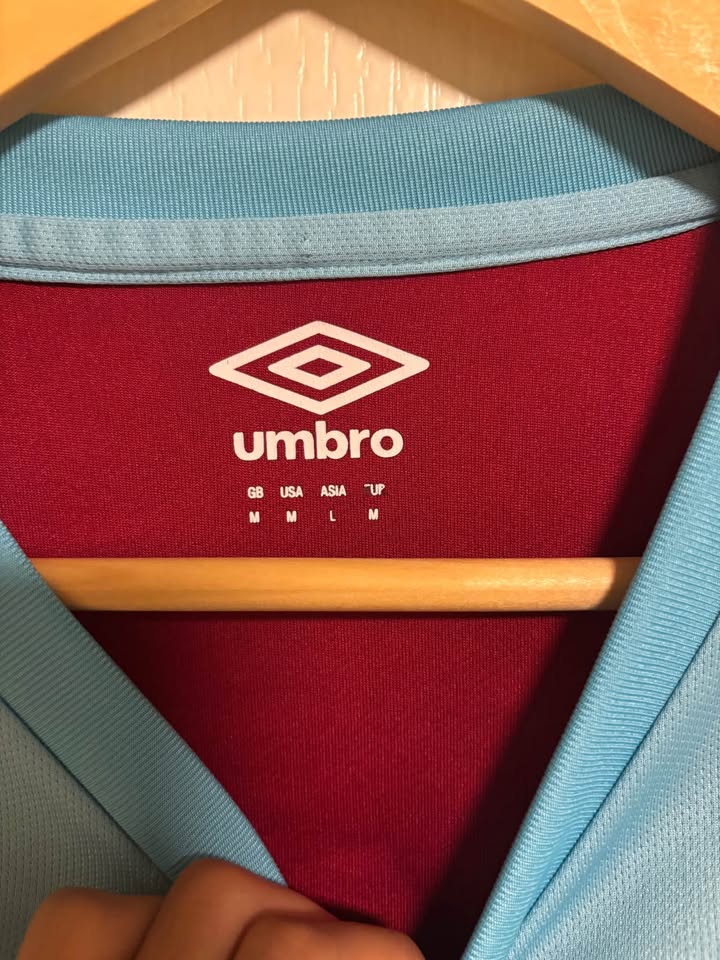 Umbro Maroon and Light Blue Soccer Jersey - photo 4