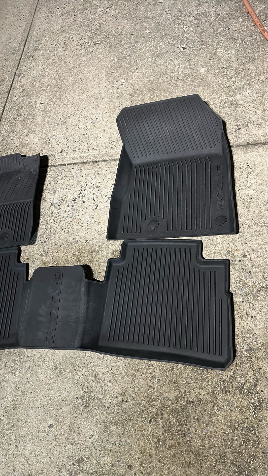 Nissan Rogue 2022 Floor Mat 🥕 - photo 3