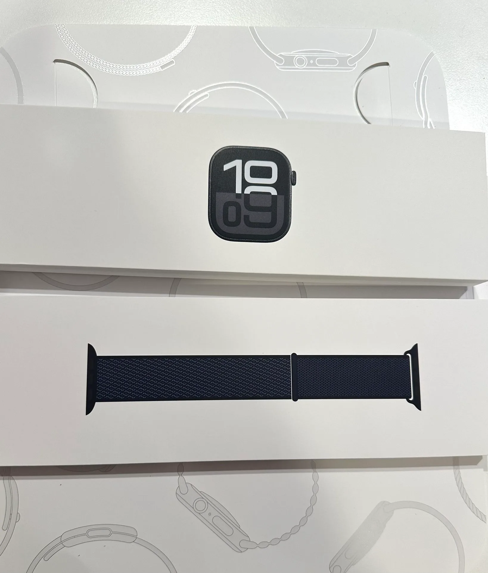 Apple Watch Series 10 ⌚️- 46mm case -ink Sport Loop Band. thumbnail