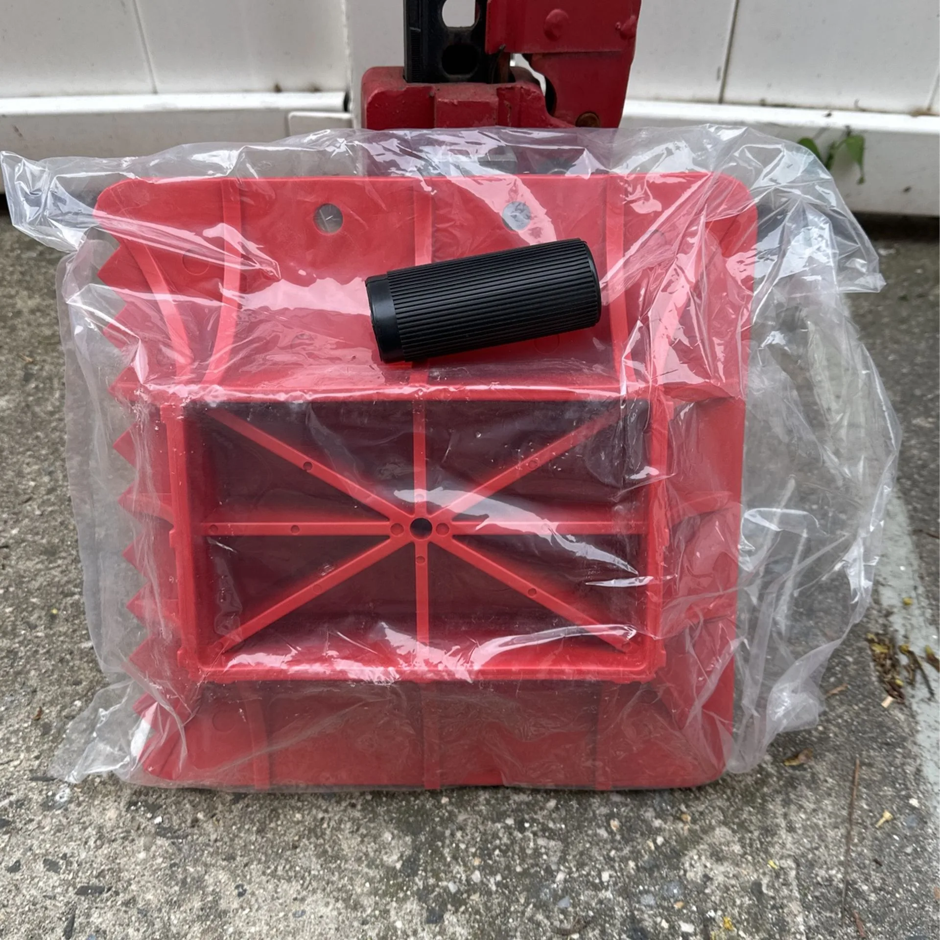 Farm Jack, 3 Ton (6,000 lb) Capacity 🥕 image indicator(4)